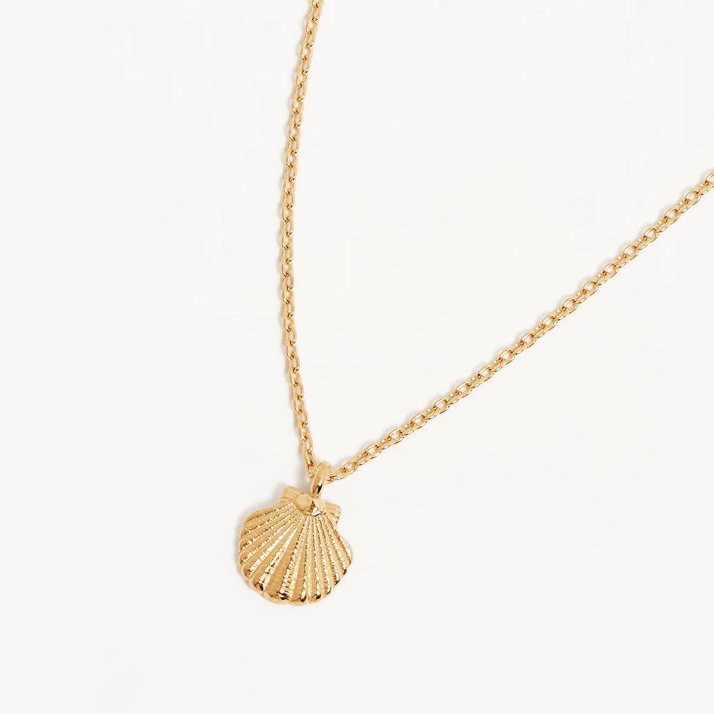 18k Gold Vermeil Shell Necklace